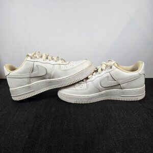 Pre-owned Air Force 1 LE (GS) 6.5 Y/ 8 women DH2920 111